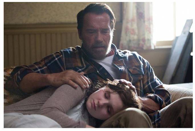 a-still-from-the-movie-maggie-with-arnold-schwarzenegger-and-abigail-breslin