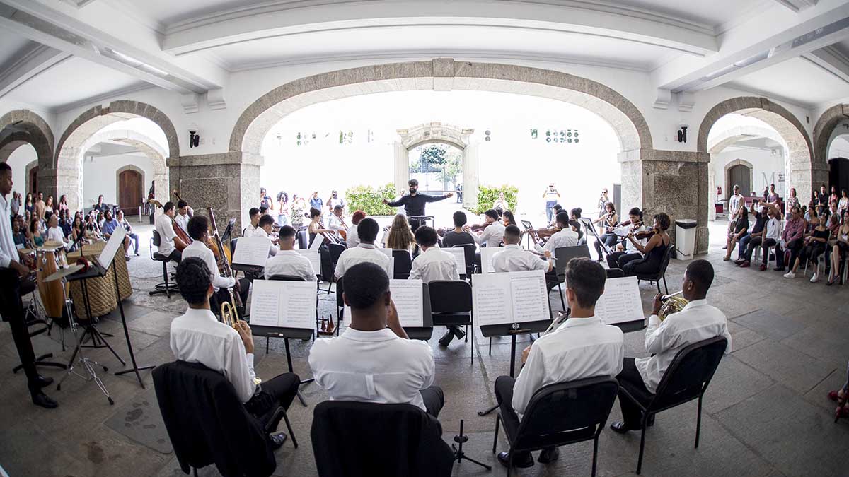 Academia Juvenil da Orquestra Petrobras Sinfônica abre vagas para novos alunos foto Daniel Ebendinger