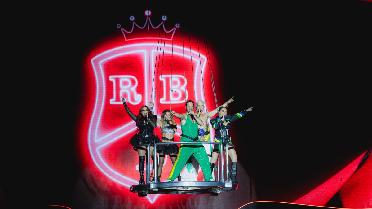 RBD agrada a fãs em primeiro show da turnê no Brasil - Ultraverso - Foto: Iris Alves